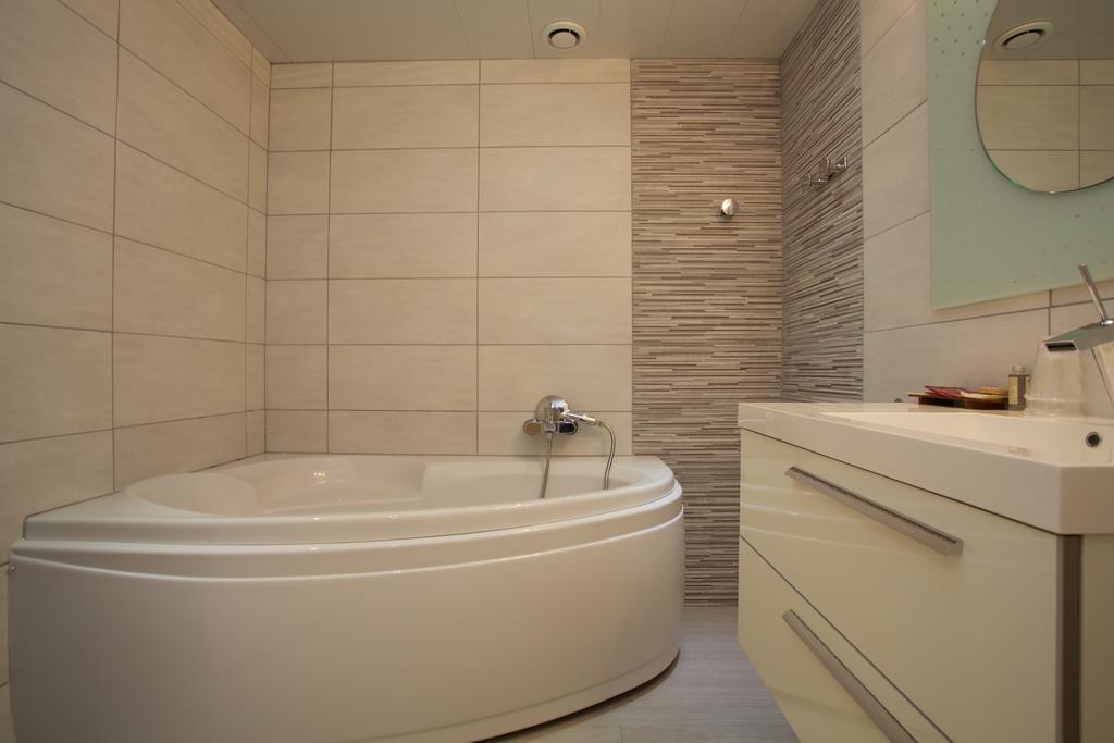 Logis Hotel Restaurant Spa Beau Site Luxeuil-les-Bains Exteriér fotografie