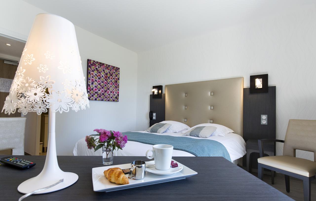 Logis Hotel Restaurant Spa Beau Site Luxeuil-les-Bains Exteriér fotografie
