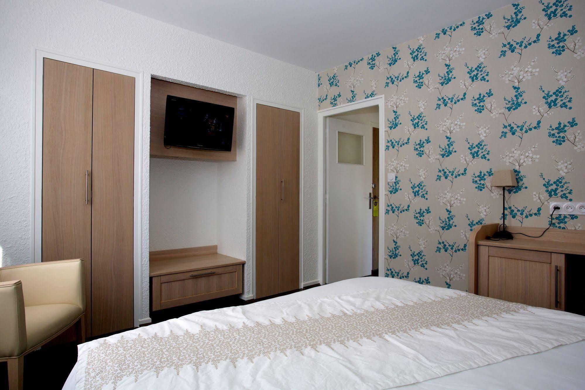 Logis Hotel Restaurant Spa Beau Site Luxeuil-les-Bains Exteriér fotografie