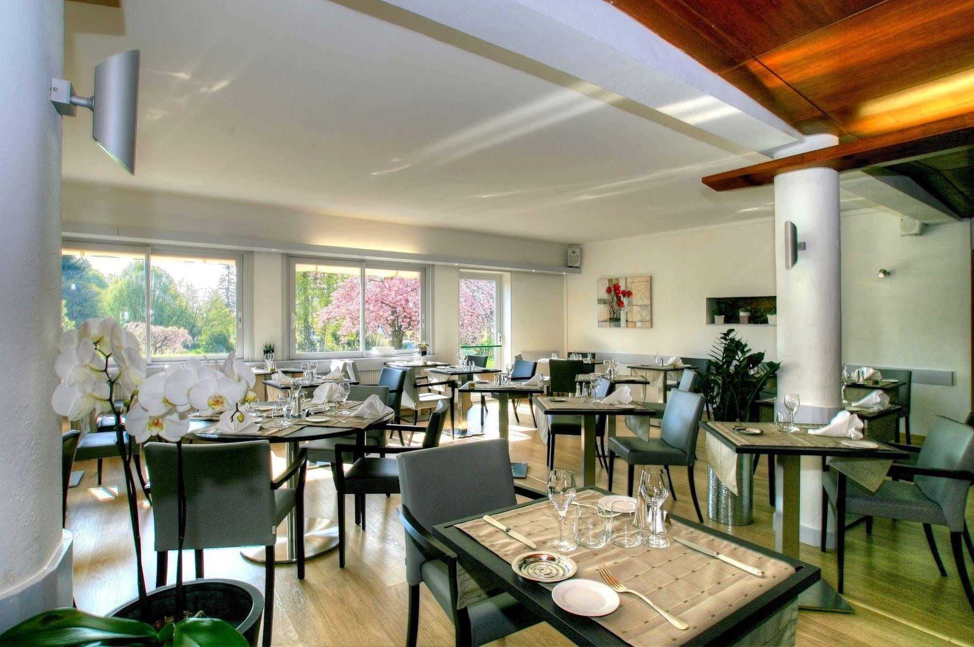 Logis Hotel Restaurant Spa Beau Site Luxeuil-les-Bains Exteriér fotografie